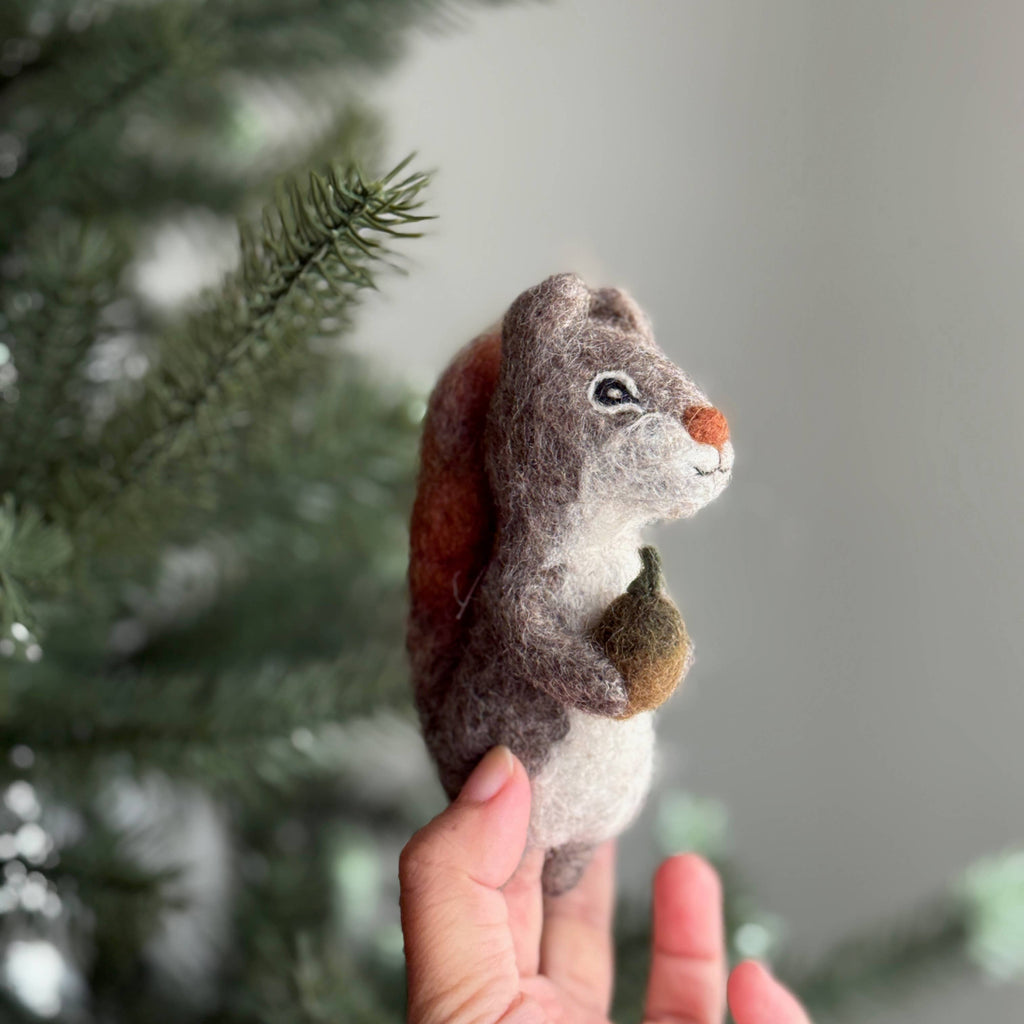 Felt Finger Puppet: Gray Squirrel