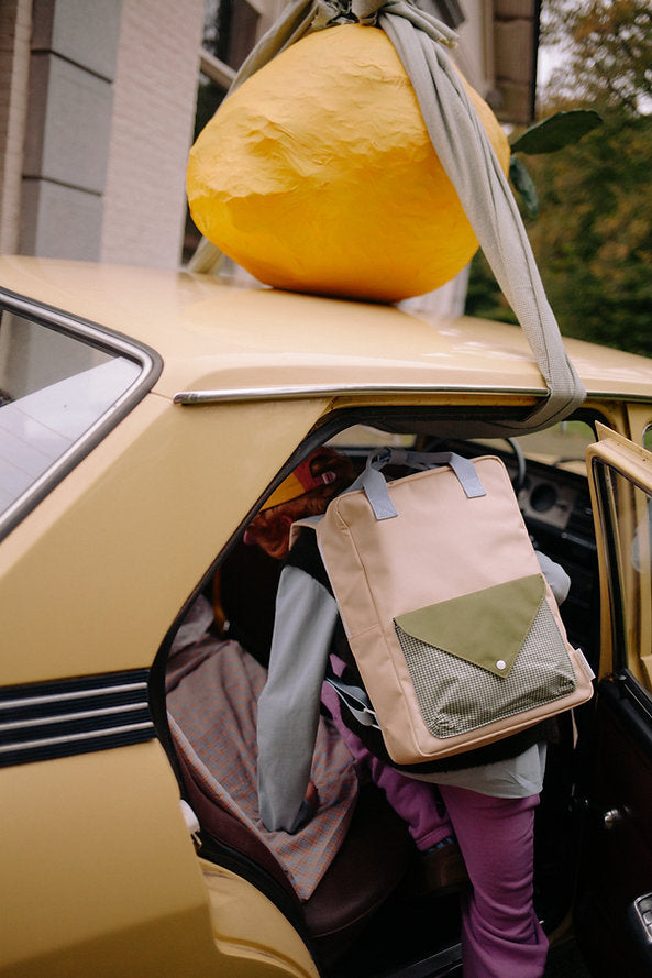 Sticky Lemon Backpack Large | Envelope | Twiggy Beige