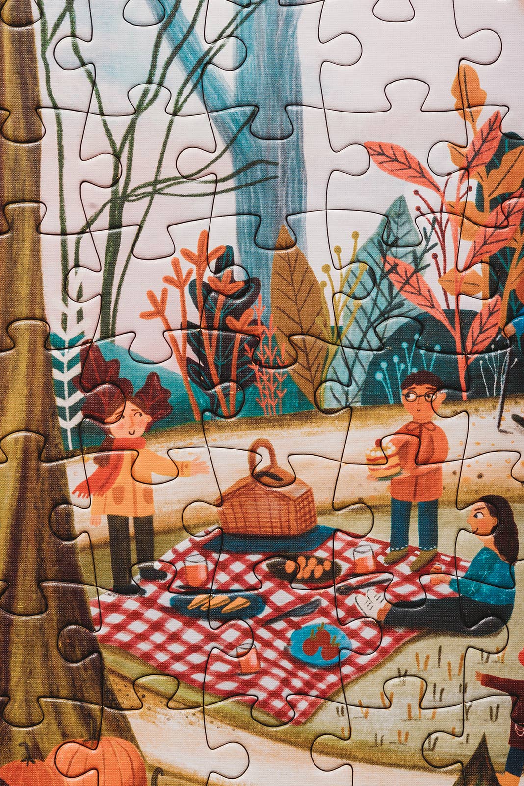 Secrets of the Autumn Woods 300 Piece Puzzle