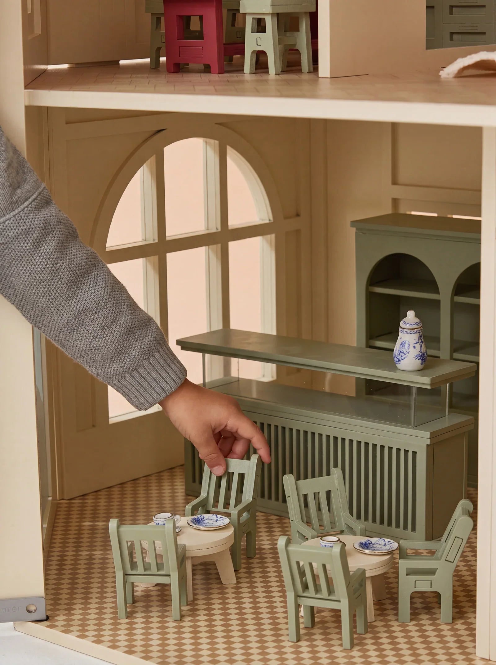 Fully Furnished Dollhouse With Lights, House of Paris