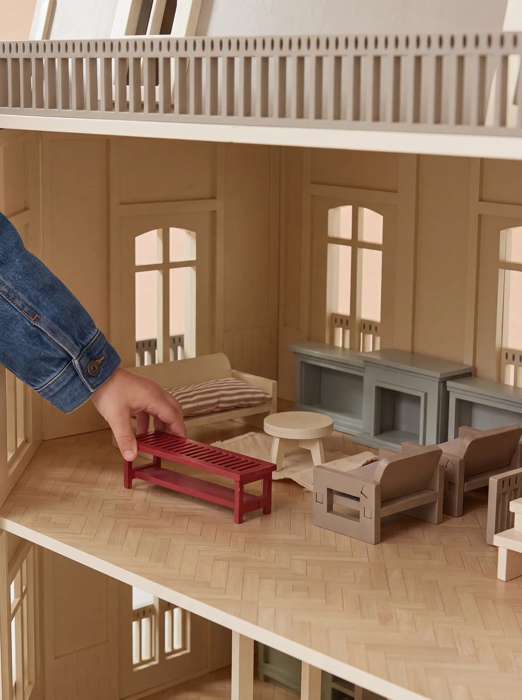 Fully Furnished Dollhouse With Lights, House of Paris