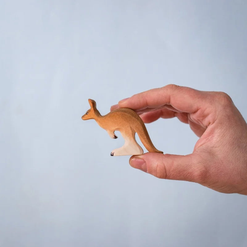 Bumbu Handmade Wooden Kangaroo Family Set