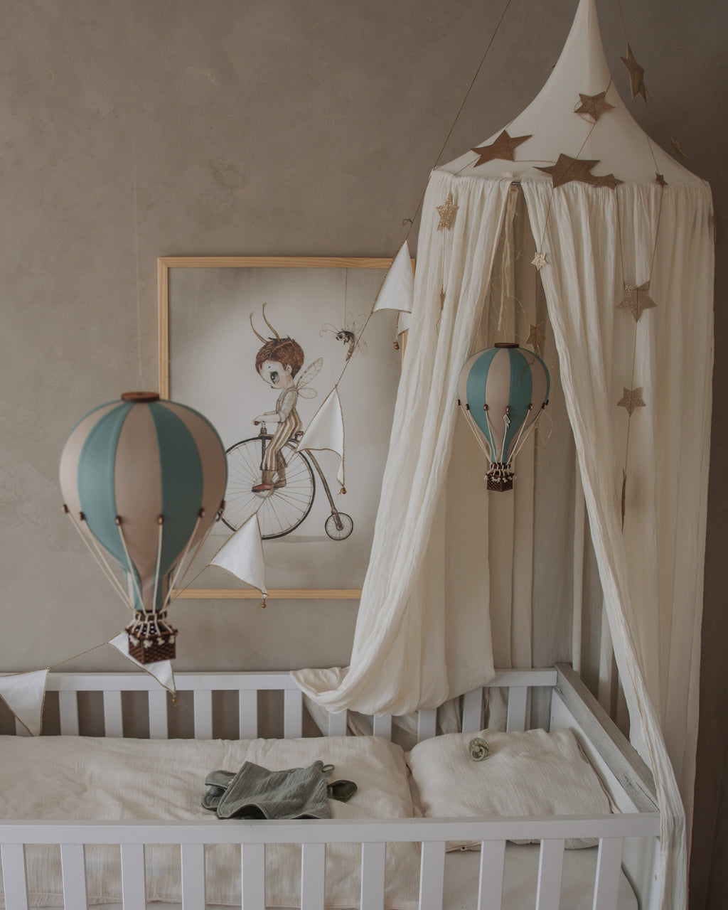 Hot Air Balloon - Pastel Green