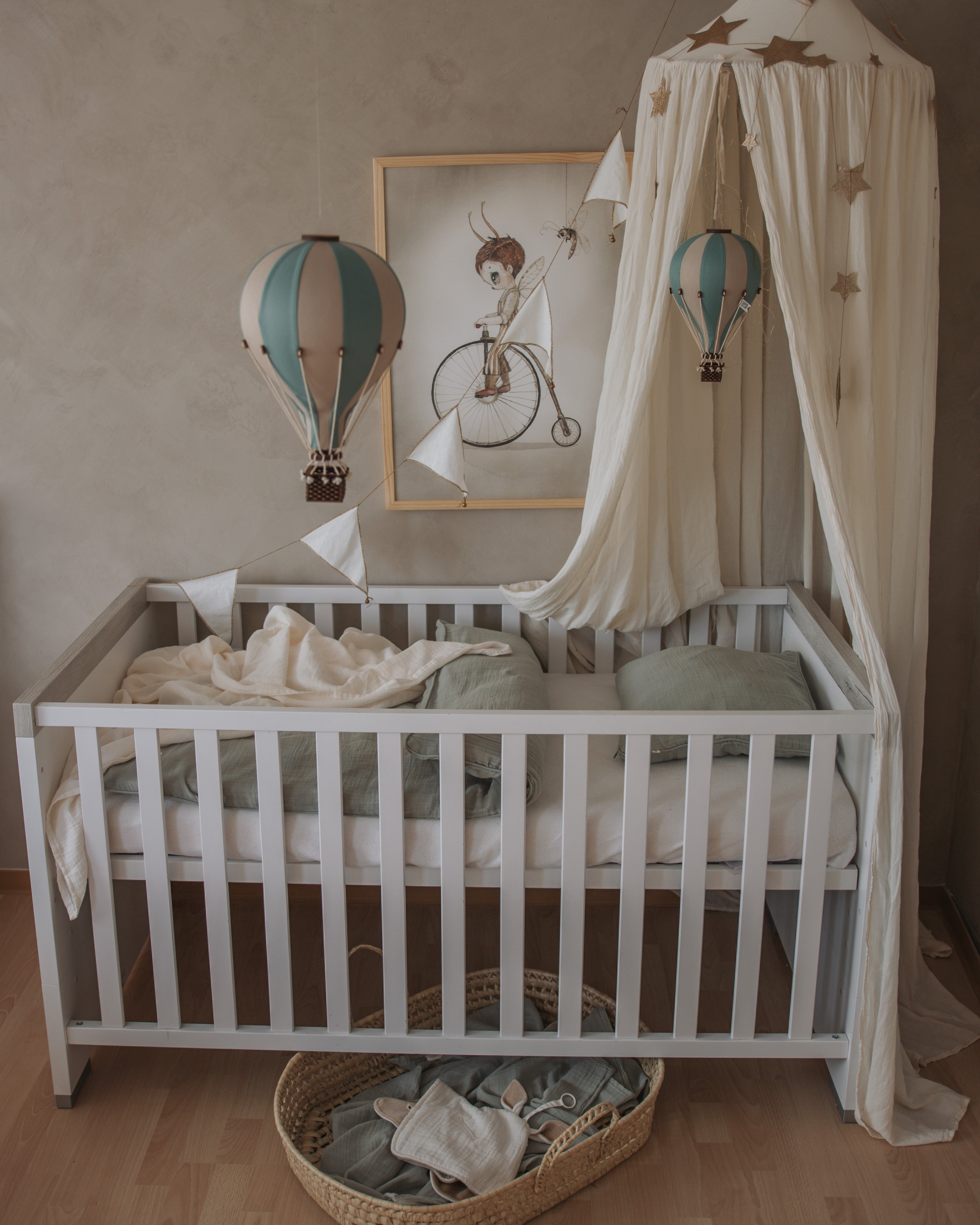 Hot Air Balloon - Pastel Green