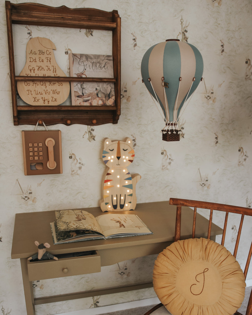 Hot Air Balloon - Pastel Green