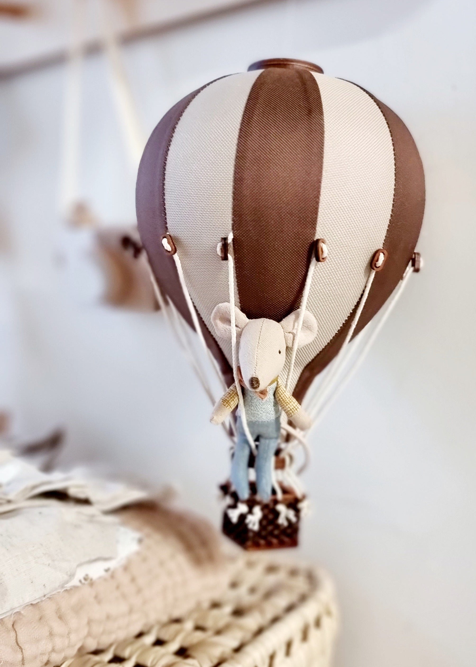 Hot Air Balloon - Dark Brown