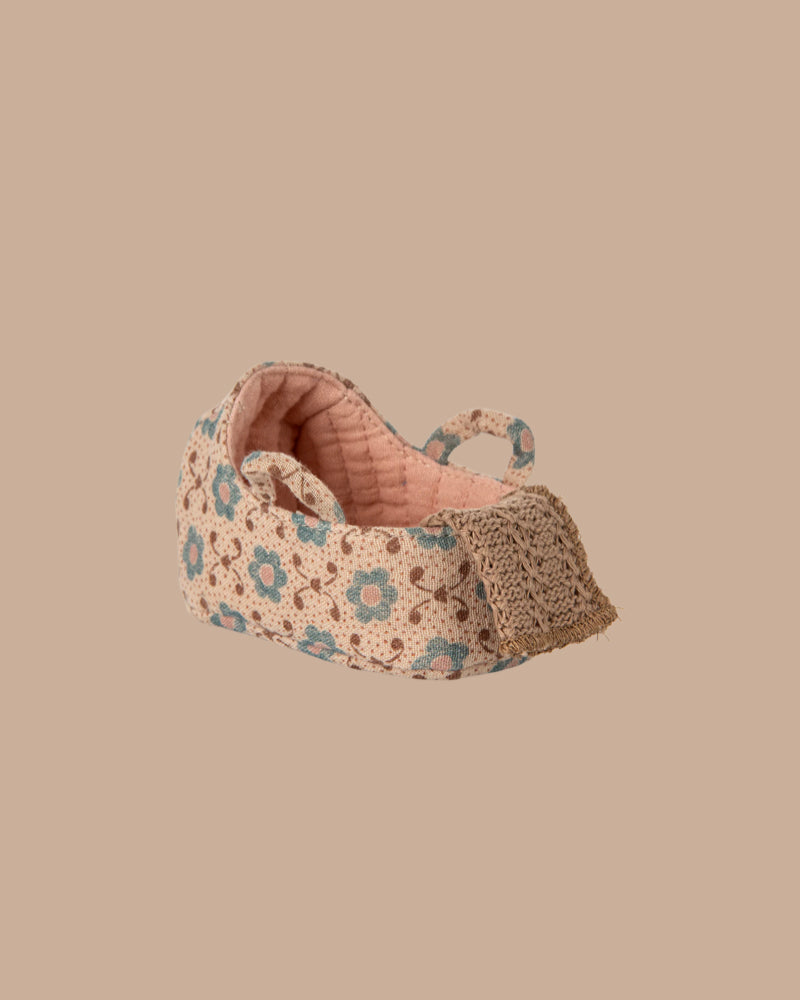 Maileg Carry Cot, Baby Mouse Size - Rose