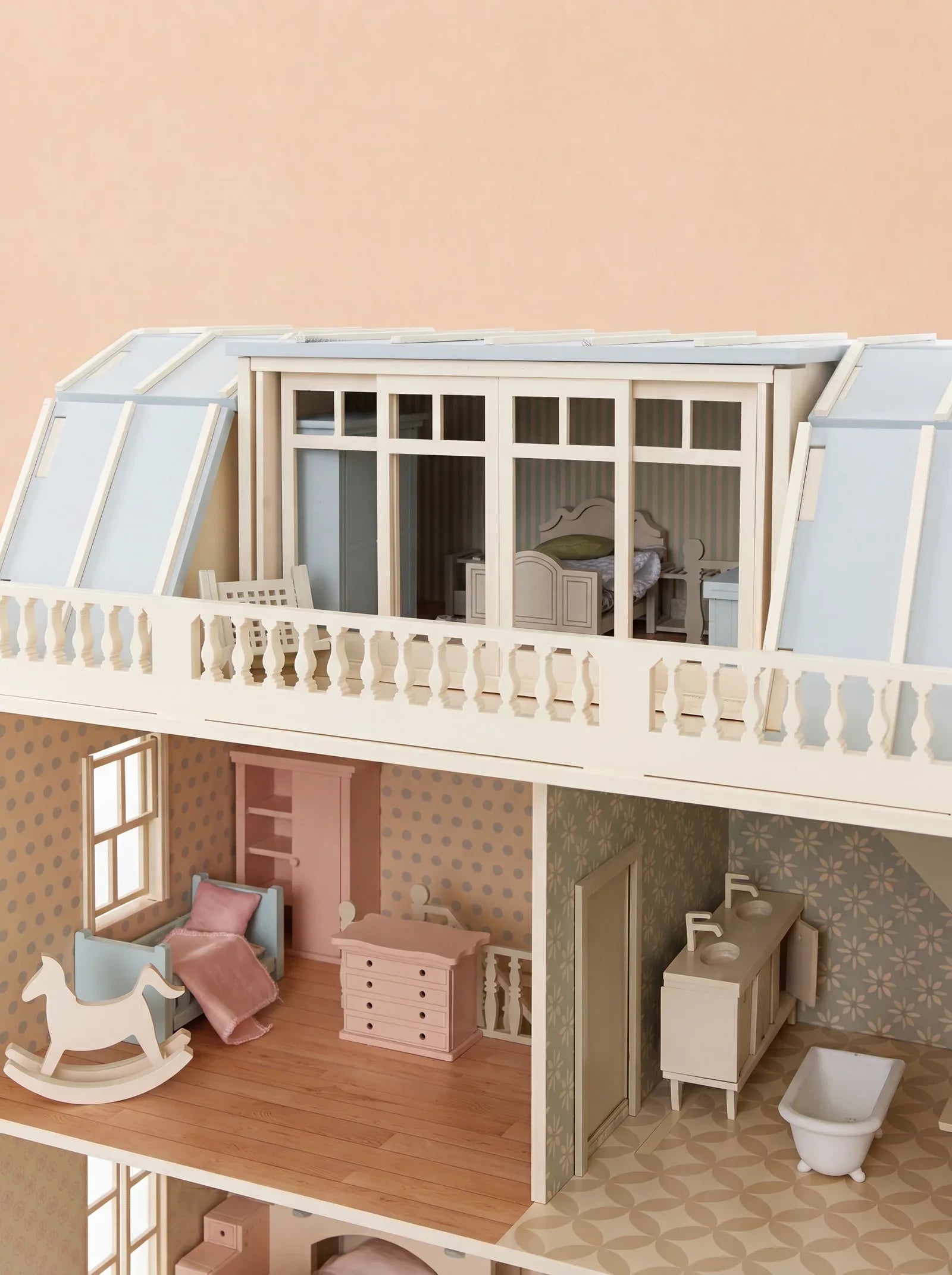 Fully Furnished Dollhouse With Lights, House of New York (ships mid-September)