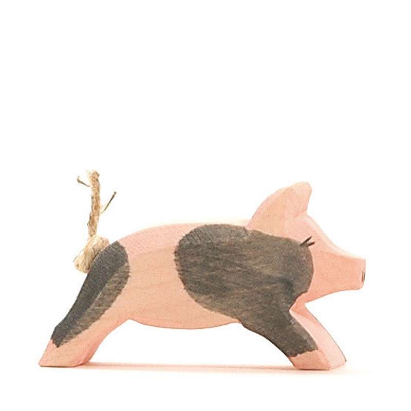 Ostheimer Spotted Piglet - Running