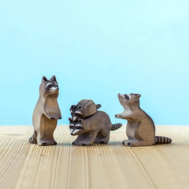 Bumbu Handmade Wooden Raccoon Family With Tree Set
