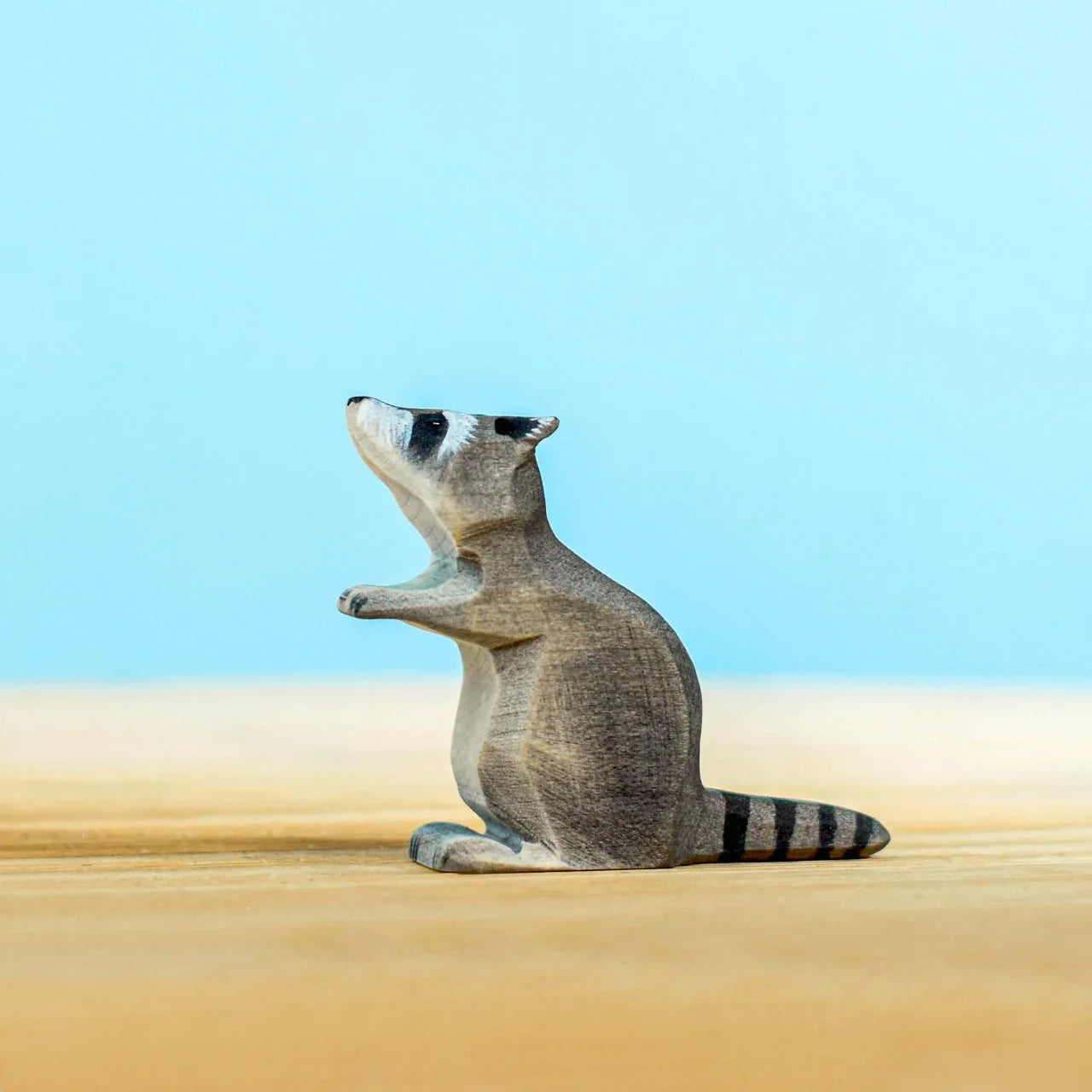 Bumbu Handmade Wooden Raccoon Family With Tree Set
