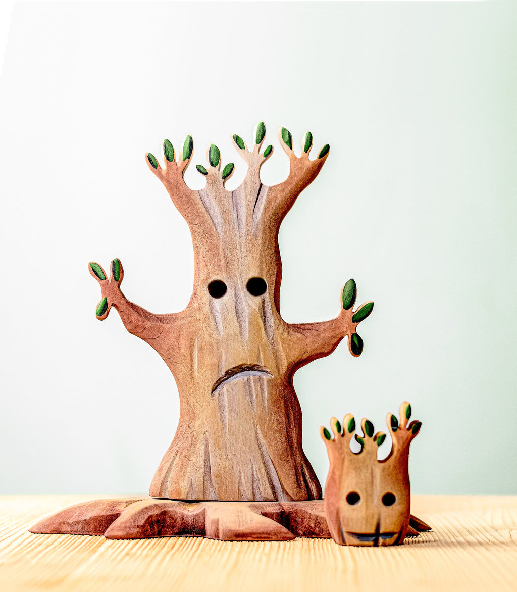 Bumbu Handmade Wooden Halloween Trees With Hanging Bat